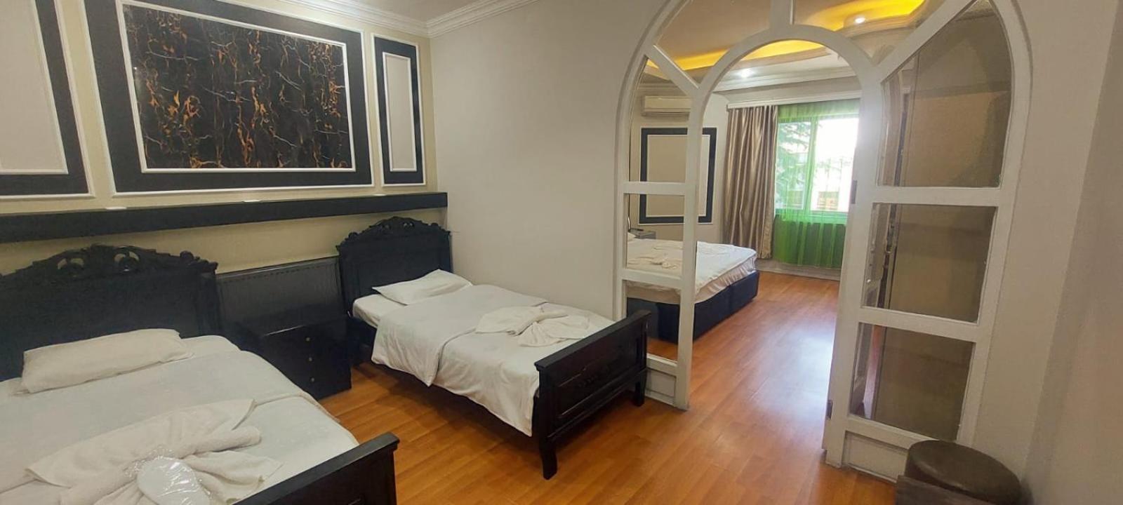 Metrepol Hotel Batumi Exterior photo