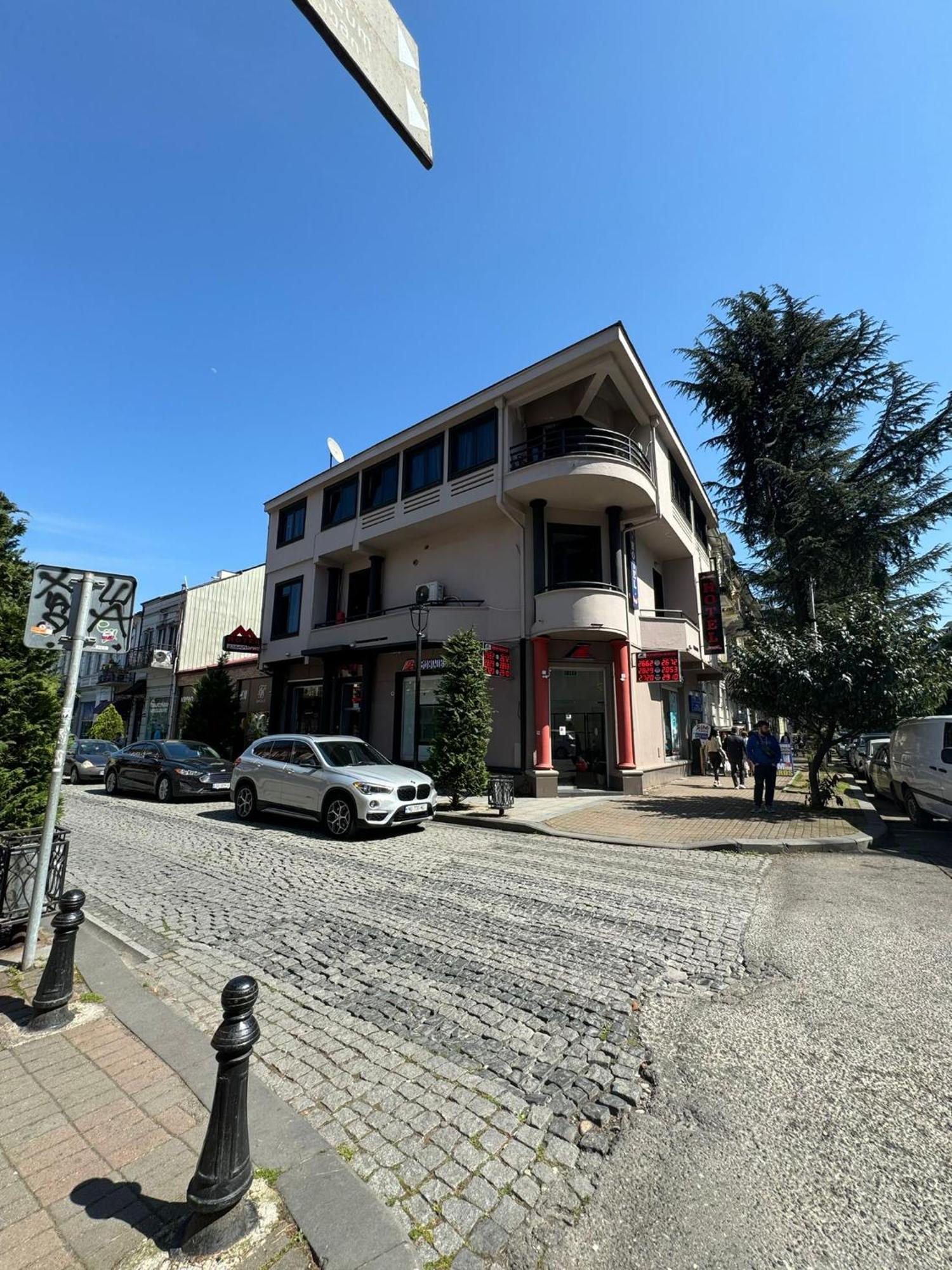 Metrepol Hotel Batumi Exterior photo