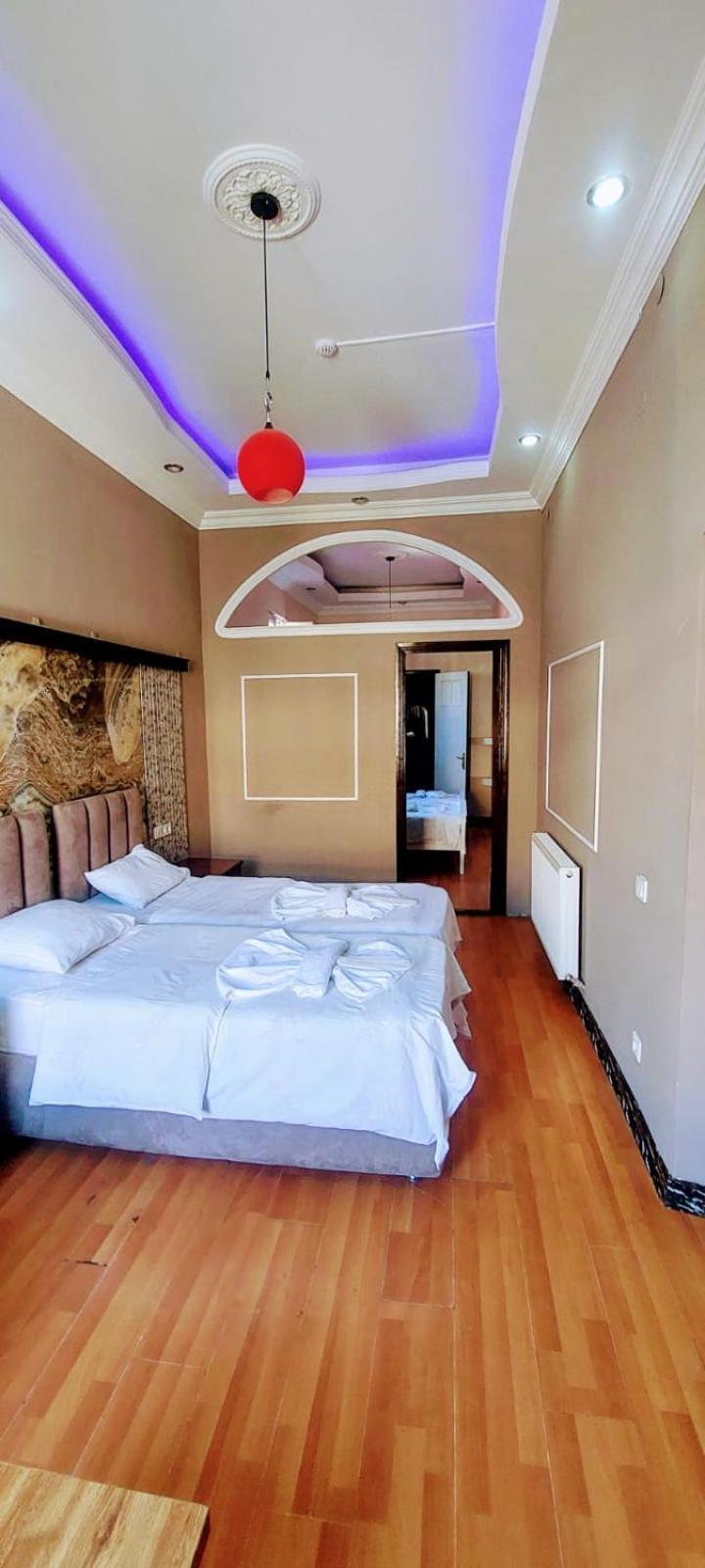 Metrepol Hotel Batumi Exterior photo